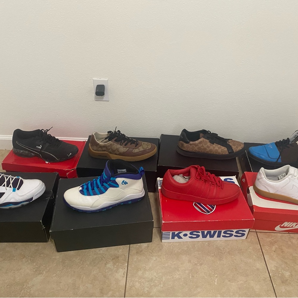 Coach Hoodie, Coach Polo, Jordan Flights, Jordan 10s, Puma, Coach Tennis Shoes - Picture 7 of 12